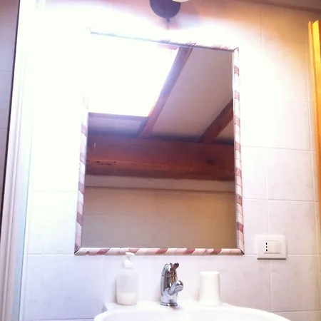 Ξενοδοχείο με διαμερίσματα Cav Costa Degli Etruschi 3*